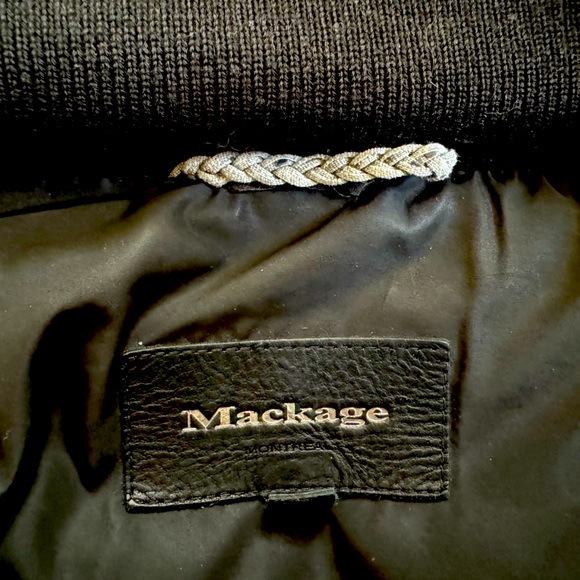 TRISH Powder Touch down coat with natural fur signature Mackage Collar - Picture 6 of 16